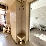 Cozy On Greek Street 15 Apartman