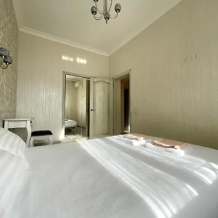 Apartment Cozy On Greek Street 15 *