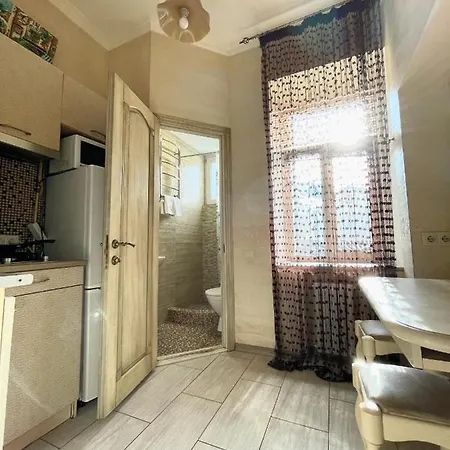 Apartment Cozy On Greek Street 15 Odesa